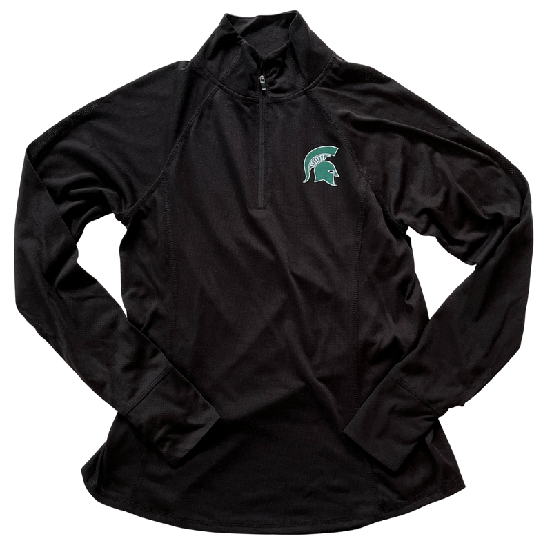 Black quarter zip with a rounded hem and countour lines. The Colosseum logo is on the left forearm, with a reflective green Spartan helmet outlined in white on the upper left chest.